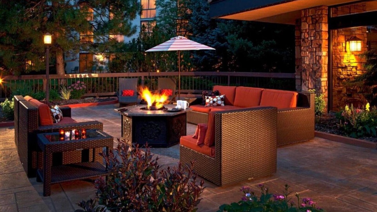 Denver West House | Enjoy comfort at our hotel in West Denver