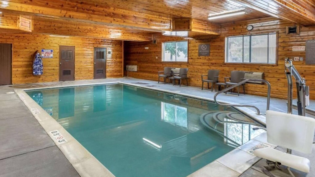 Wheat Ridge Apartment | Enjoy convenient, modern amenities in Wheat Ridge