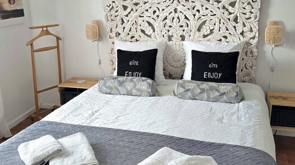 Dormans House | Enjoy en Champagne House in the middle of the vineyard free parking
