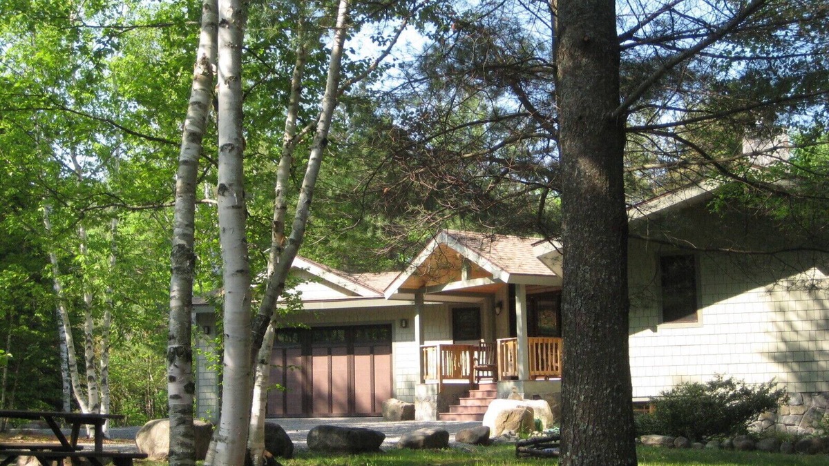 Lake Placid House | Enjoy in Village Seclusion