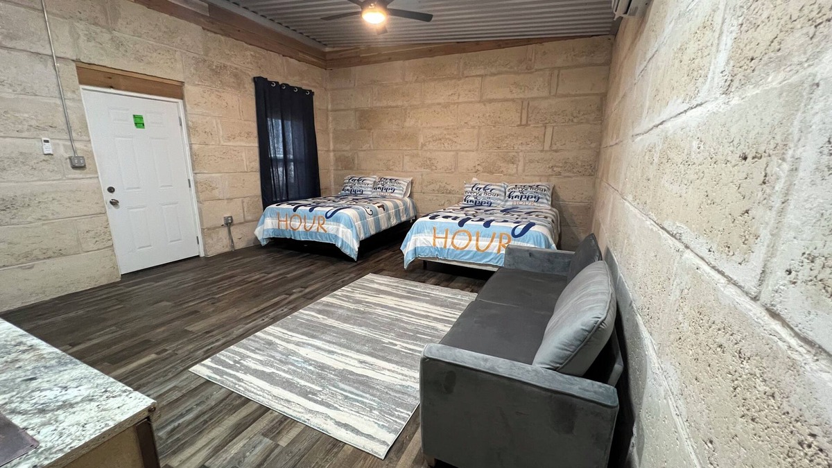 Fluvanna House | Enjoy Lake Alan Henry in Justiceburg Texas in one of our 5 Bungalows
