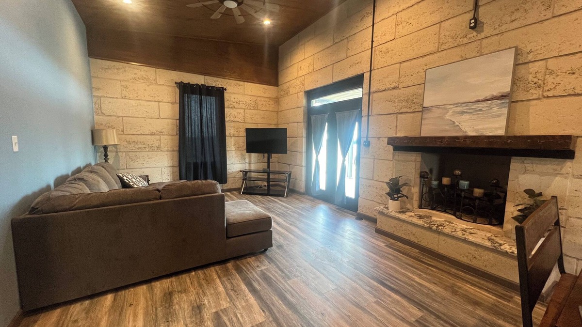 Fluvanna House | Enjoy Lake Alan Henry in Justiceburg TX in our Fully furnished House