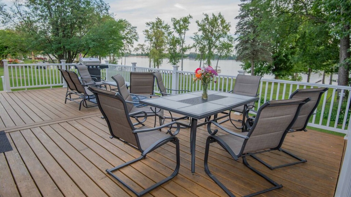Mayfield House | Enjoy Lake Life Year-Round in a Modern Direct Lakefront Home on Great Sacandaga
