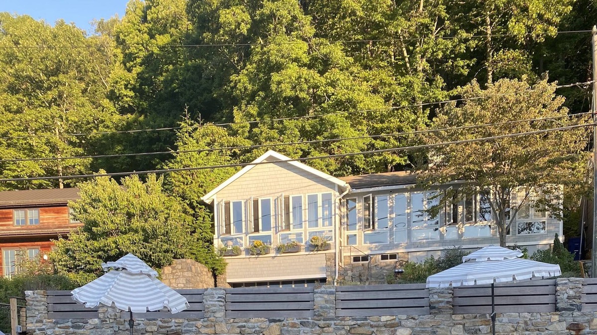 New Preston House | Enjoy Leaf Peeping from this Chic Waterfront Cottage.