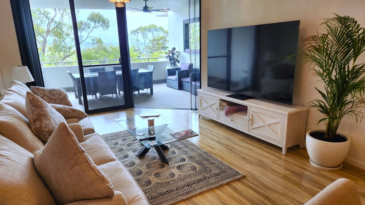 Rockingham Apartment | Enjoy life luxuries with this coastal getaway