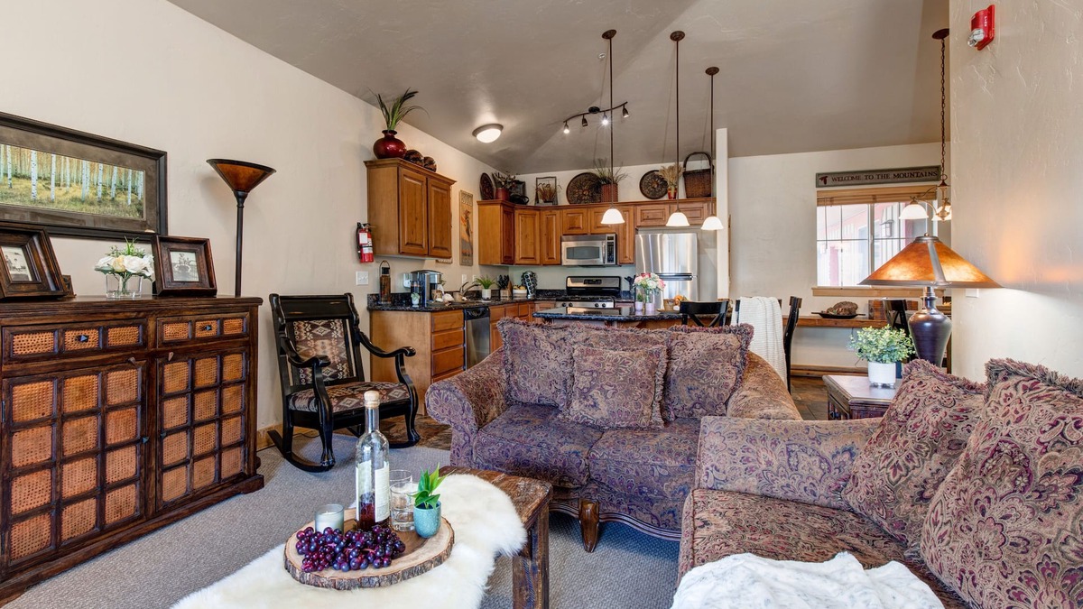 Bear Hollow Village Condo | Enjoy Luxury Community Amenities, Pet-friendly & Free Shuttle- Near Utah Olympic Park!