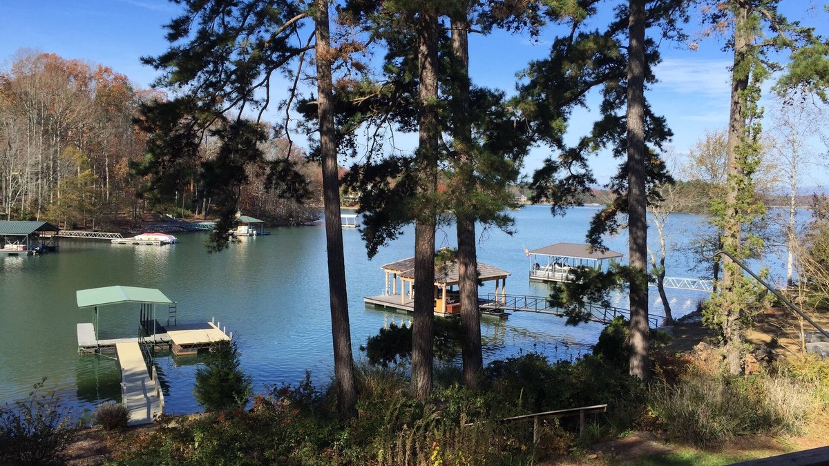 Seneca House | Enjoy Paradise on Lake Keoween