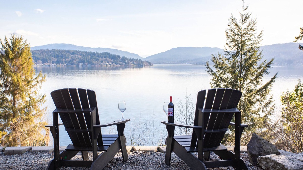 Bellevue House | Enjoy Paradise on Lake Sammamish