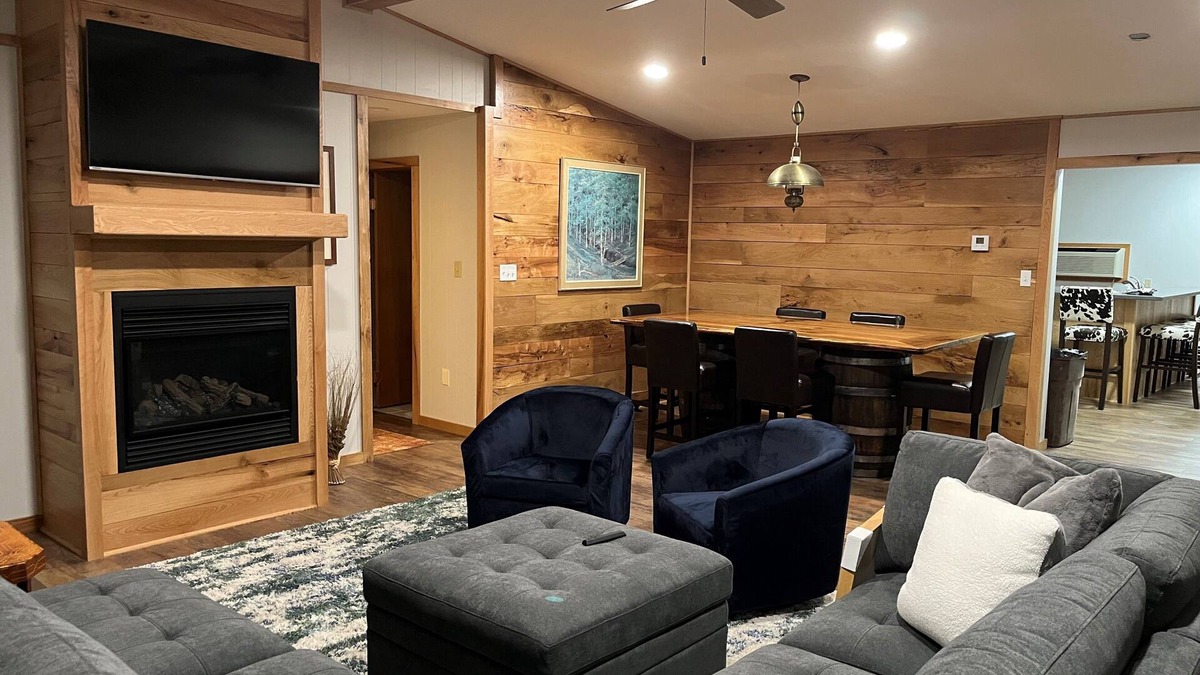 Dodgeville House | Enjoy peaceful surroundings