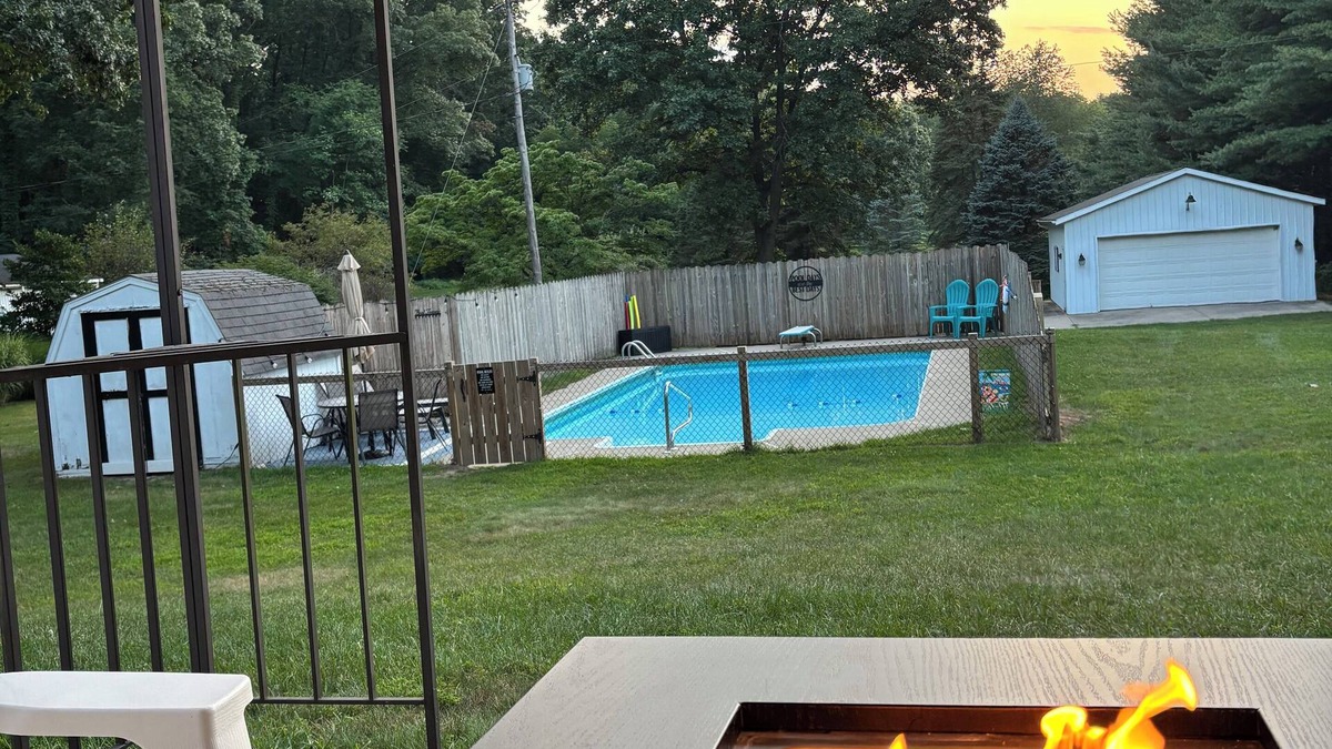Dowagiac House | Enjoy Pool Thru Sept – Game Room Perfect for Hanging Out & Watching Football