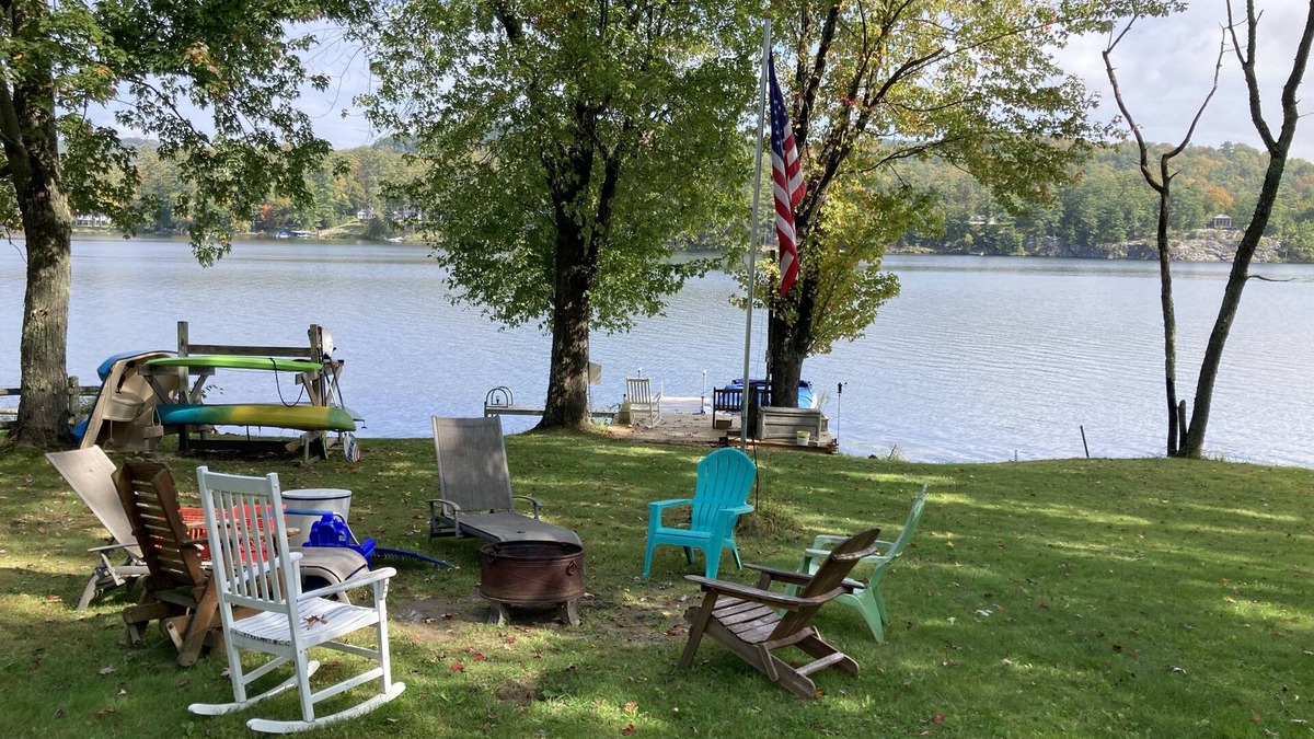 Castleton House | Enjoy S'more Vacation at our waterfront Lake Bomoseen 4 season house!