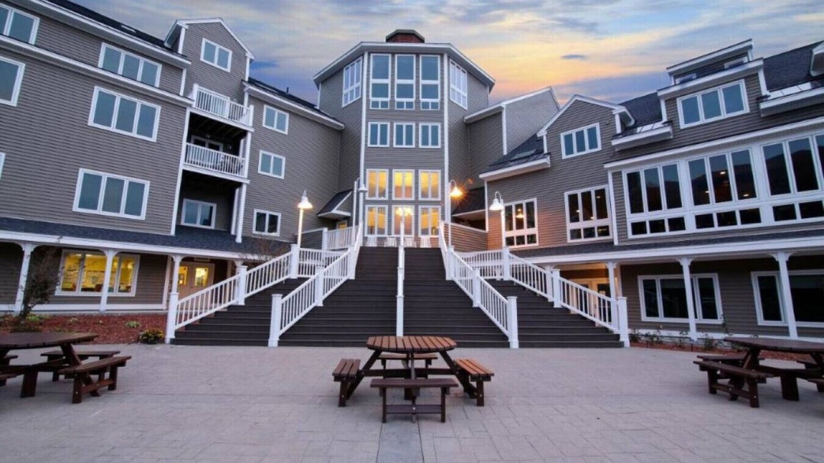 Brownsville Condo | Enjoy snowball fights or romantic nights in a 1BD vacation apartment