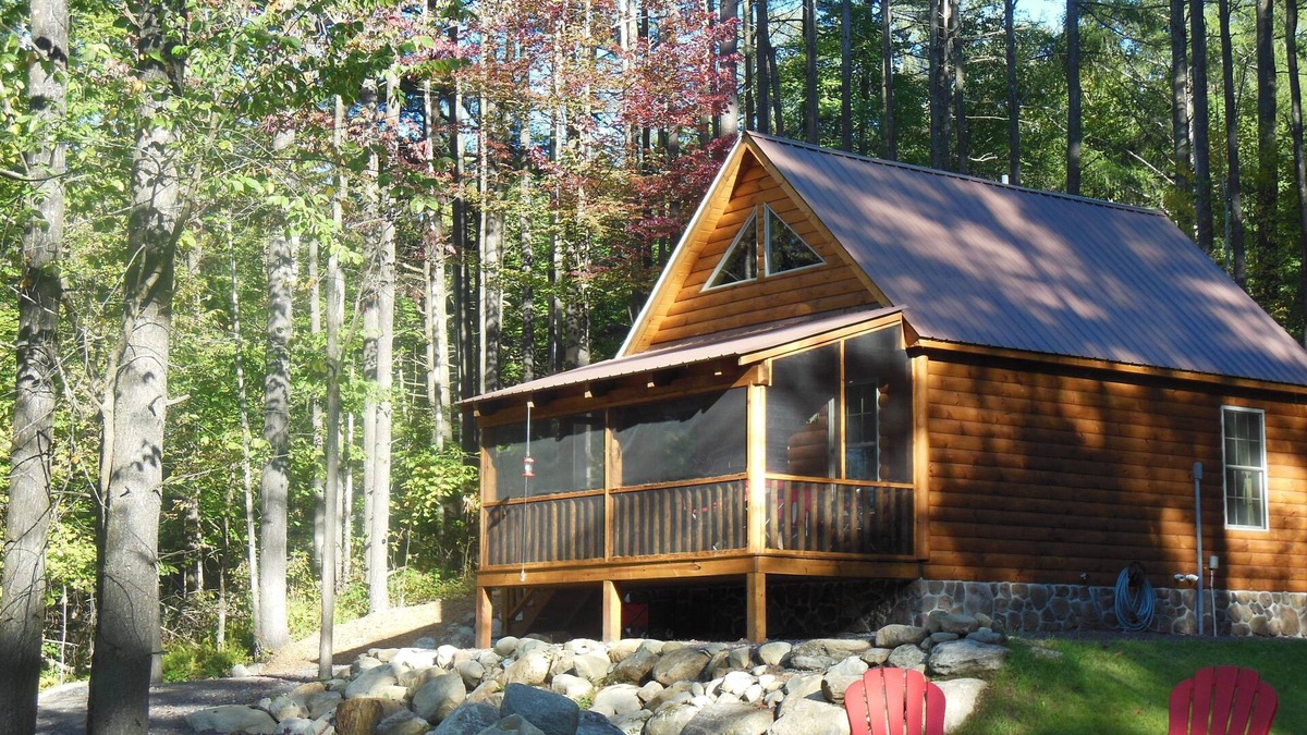 Wells Cabin | ENJOY SUMMER IN THE ADIRONDACKS AT RUBY HILL CABINS