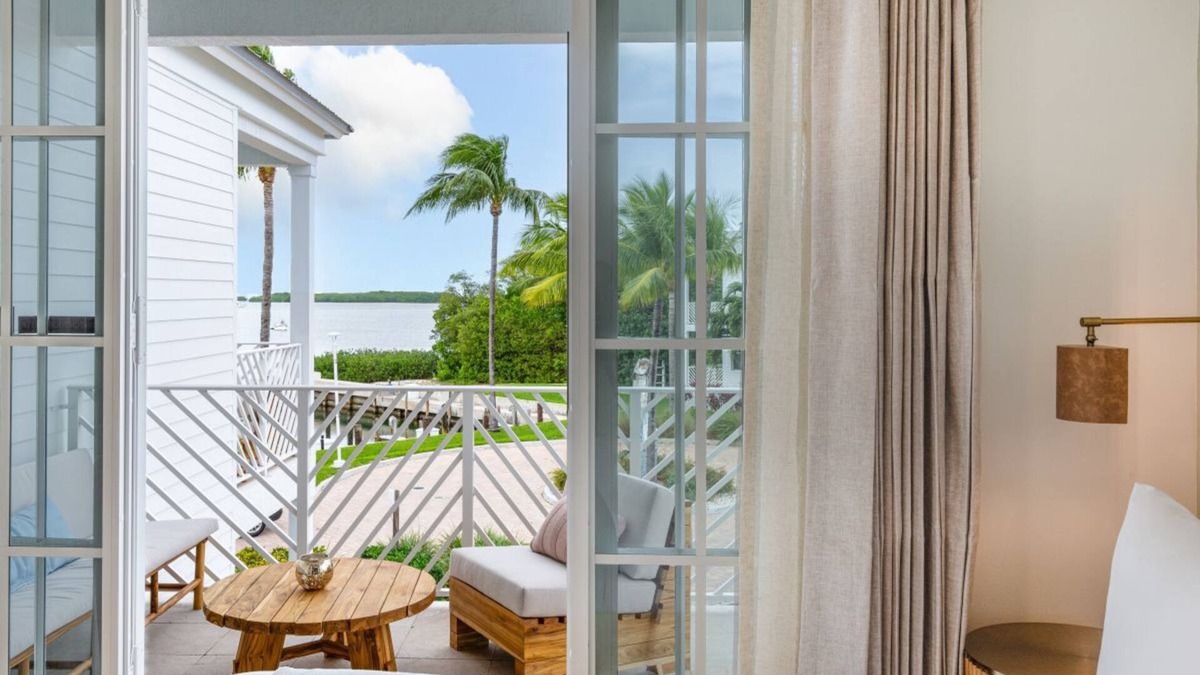 Islamorada Villa | Enjoy Sunset Views from Your Villa with Pool & Beach Access in FL