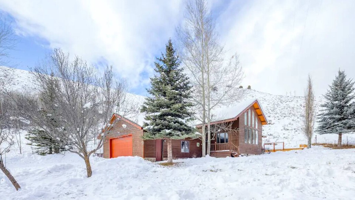 Hoback Junction House | Enjoy the Best of Wyomingnn