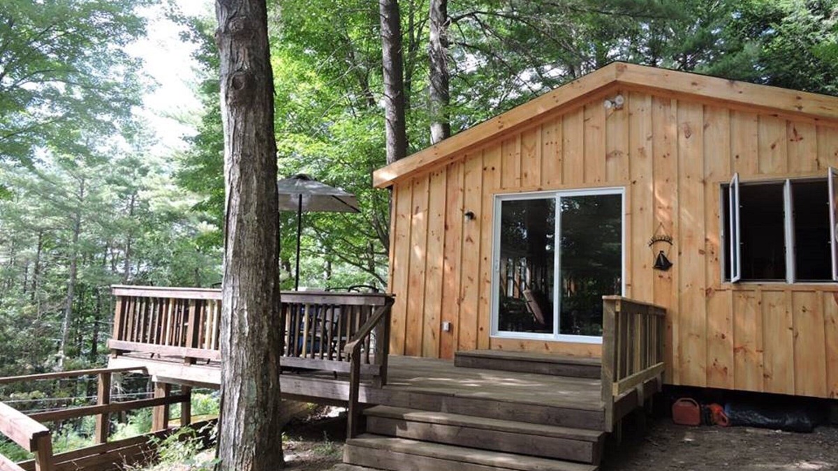 Day Cabin | Enjoy the comfort of camp life