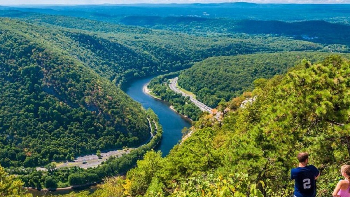 Shawnee On Delaware Resort | Enjoy the fresh air of Pennsylvania's Pocono Mountains!