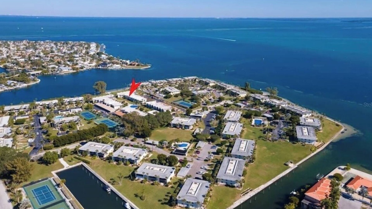 Holmes Beach Condo | Enjoy the Island Life on Anna Maria Island!