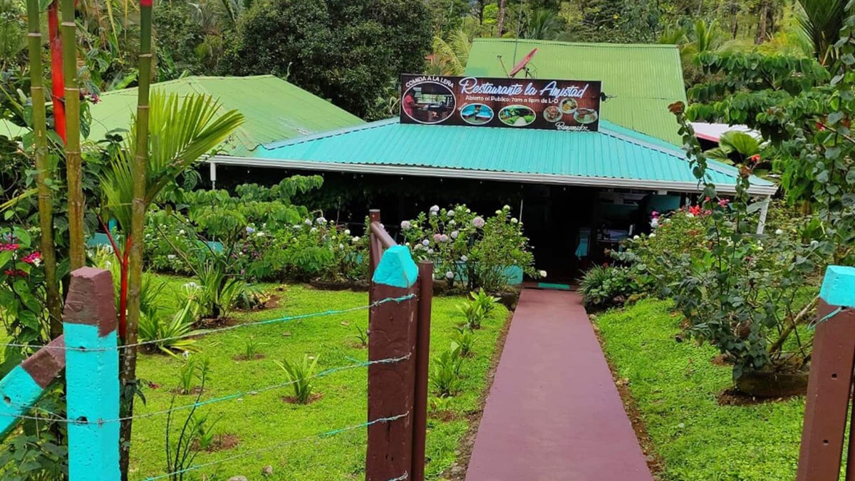 Katira Hotel | Enjoy the Nature at Posada Río Celeste La Amistad