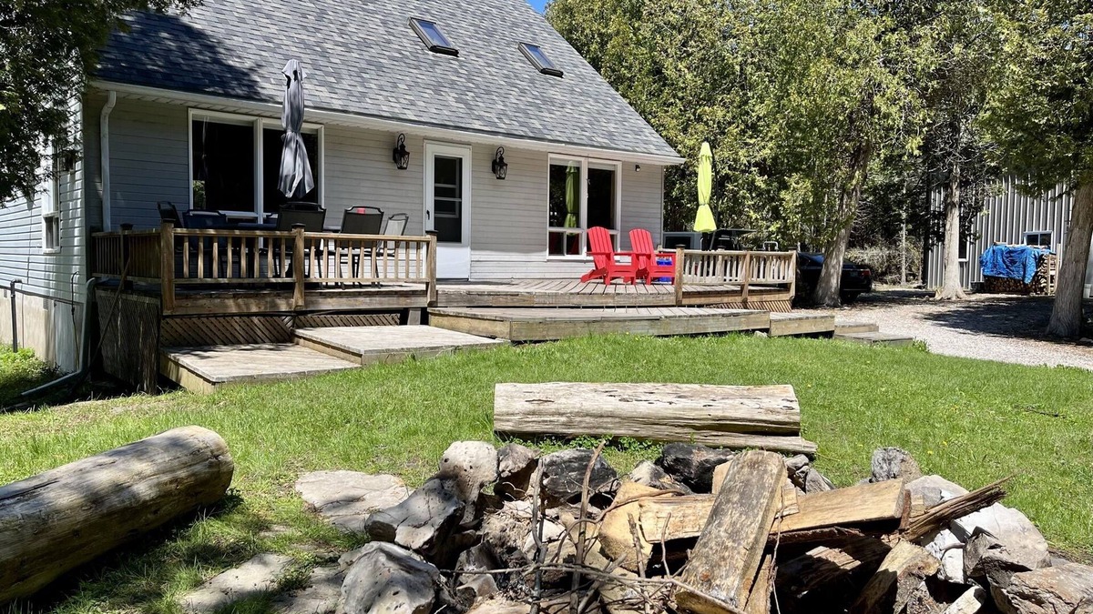 Miller Lake House | Enjoy the paradise of Lake Huron