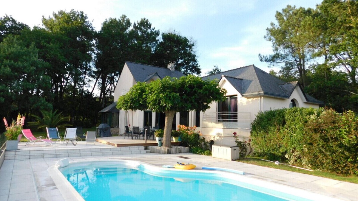 Nivillac Villa | Enjoy the peace and quiet just 30 minutes from beaches and tourist attractions