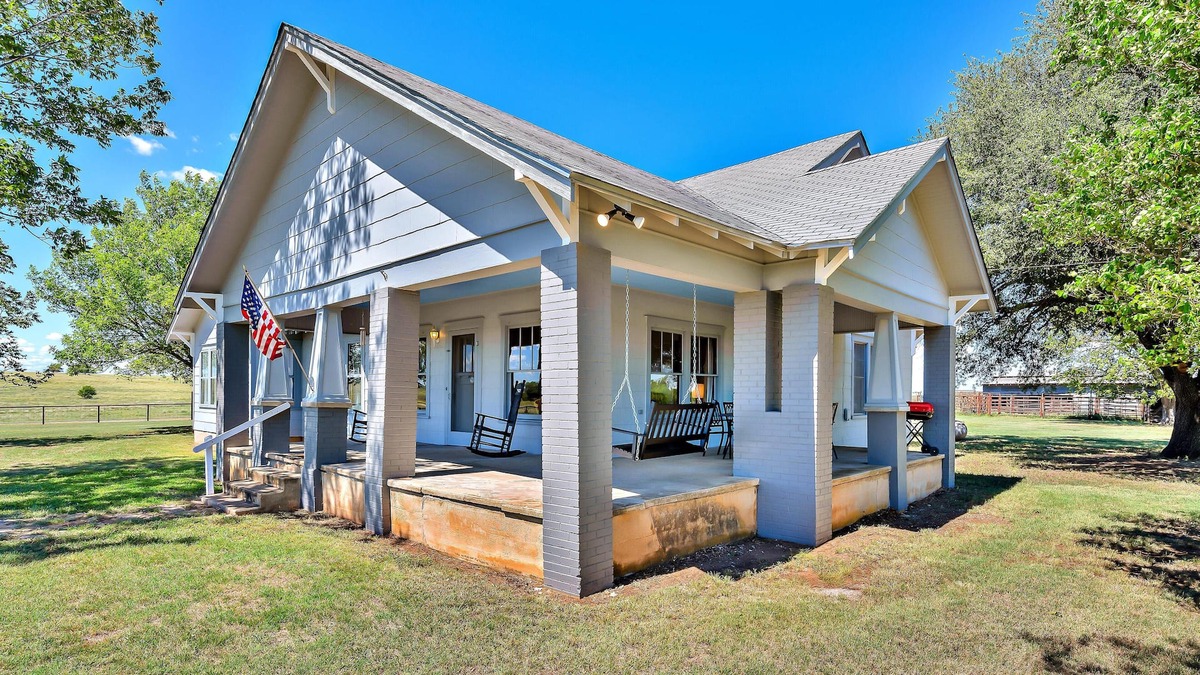 Clifton Other | Enjoy the peaceful setting of this remote 1920's farmhouse.