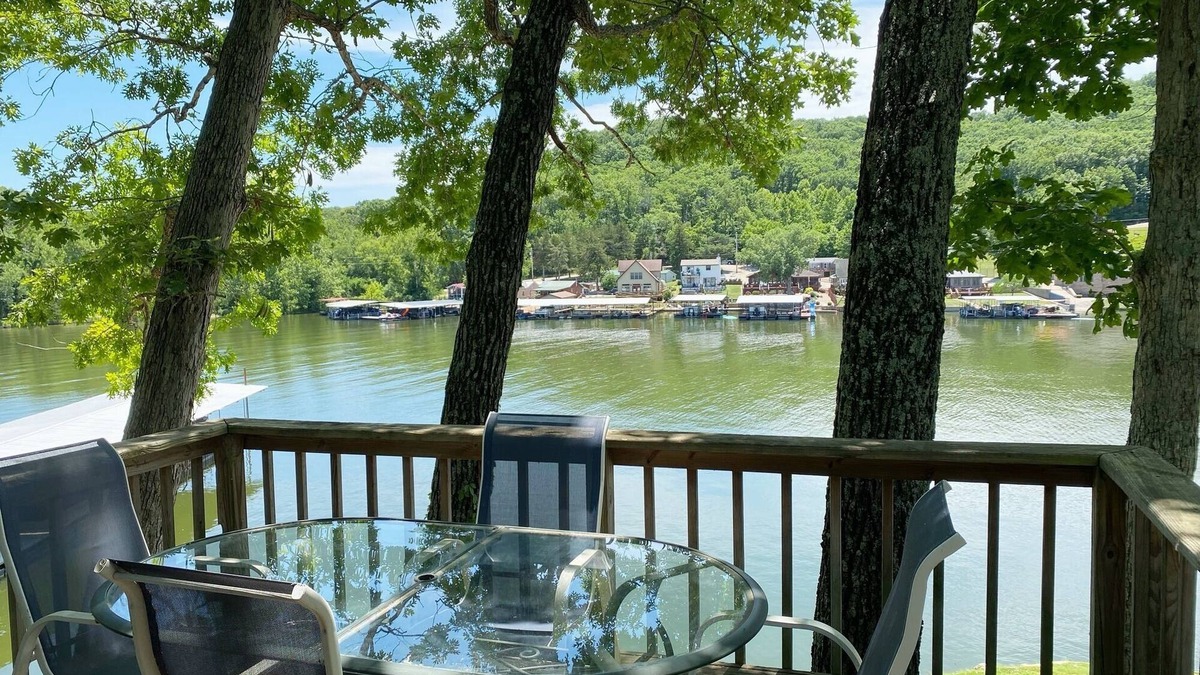 Camdenton Cabin | Enjoy the Quiet Side of the Lake With Resort Amenities + Pool. Pet friendly!
