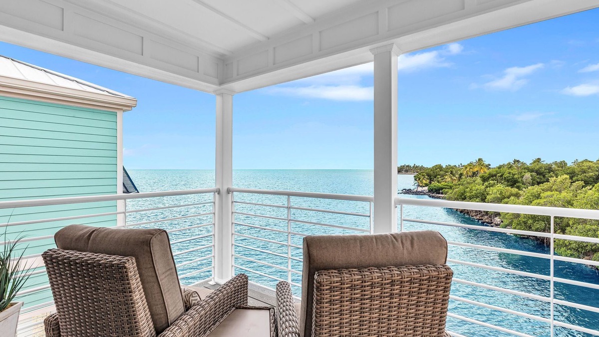 Islamorada House | Enjoy the sunrise from the deck of this 2 bedroom, 2 bath home.
