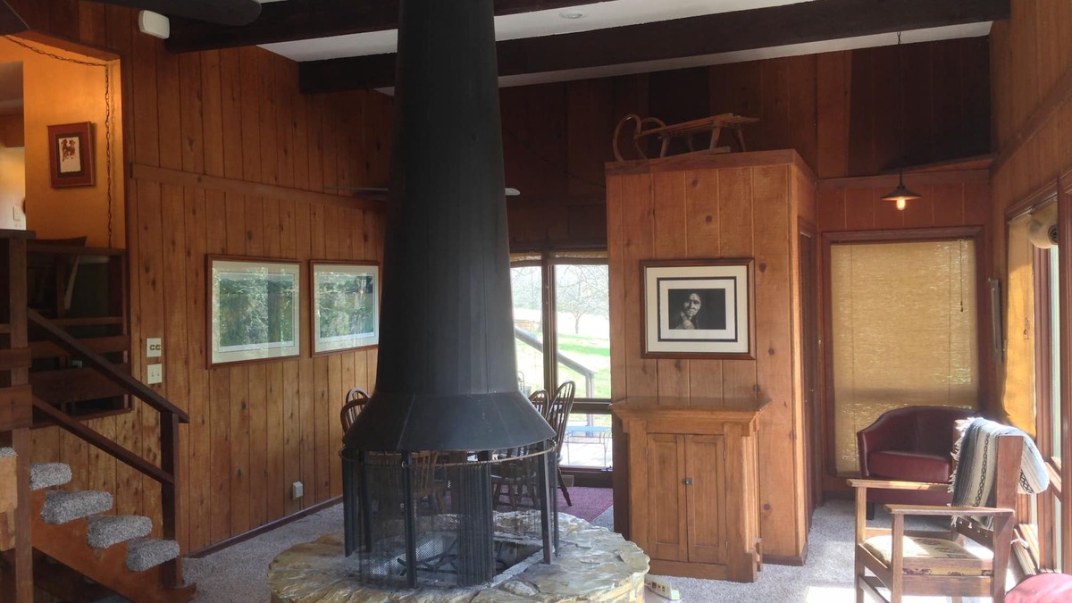 Halfway House | Enjoy the tranquility of country living with the benefits of a luxury get away!