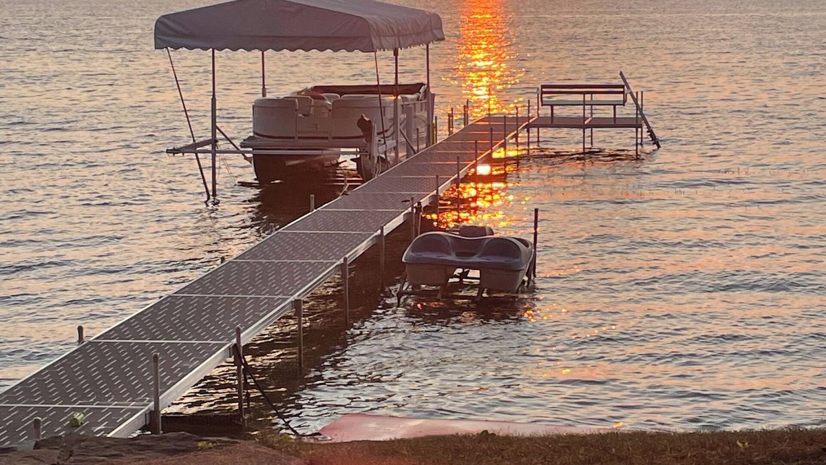 Clear Lake House | Enjoy this beach front lake home that boasts 66' of frontage with many amenities