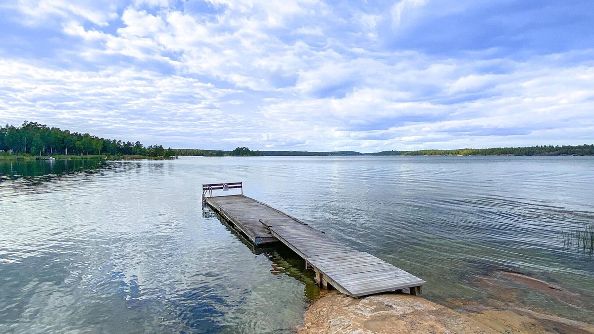 Valdemarsvik Municipality House | Enjoy this family holiday home with a view of the archipelago.