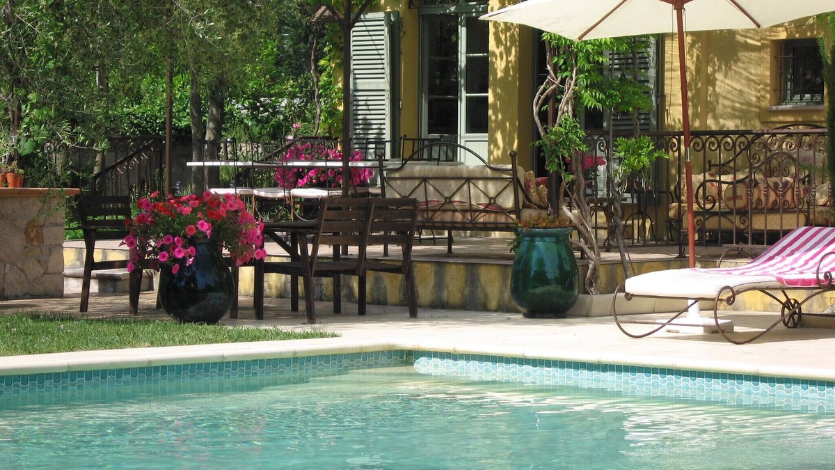 La Colle-sur-Loup Villa | Enjoy This Incredibly Beautiful Villa With Private Pool & Private Tennis Court