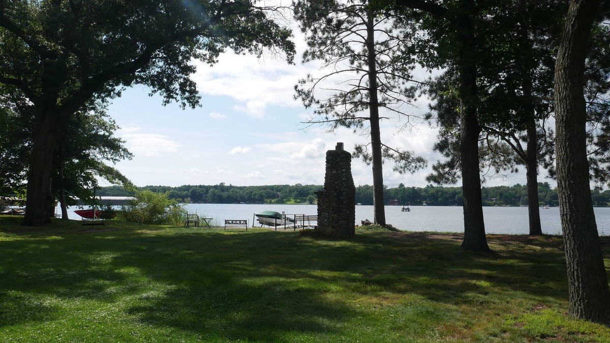 Pine Brook Cabin | Enjoy this Wonderful cabin on Spec Lake!