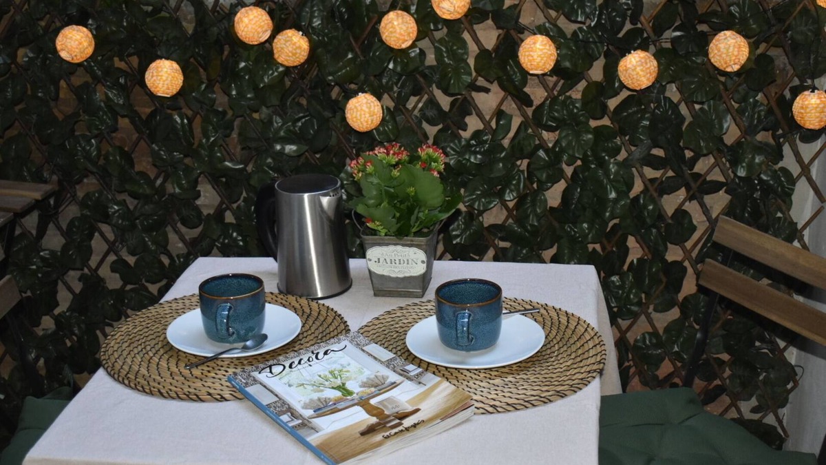 Montolivet Apartment | Enjoy Valencia. Studio located between Ruzafa and City of Arts and Sciences.