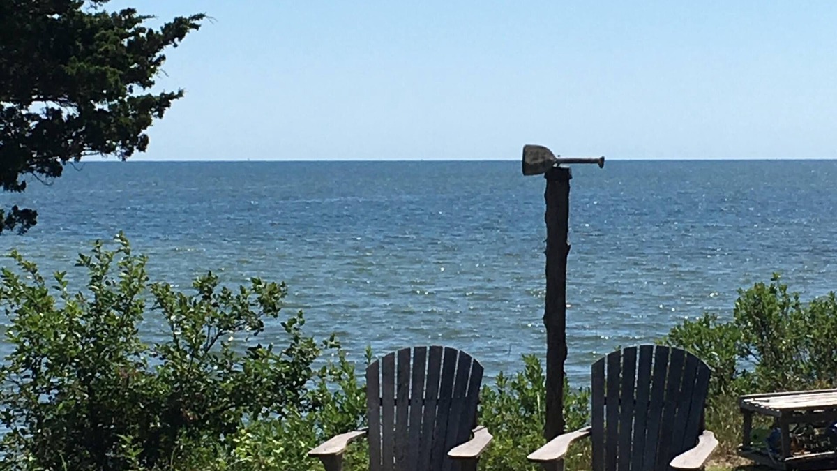 Cotuit House | Enjoy your own private beach with family and friends!