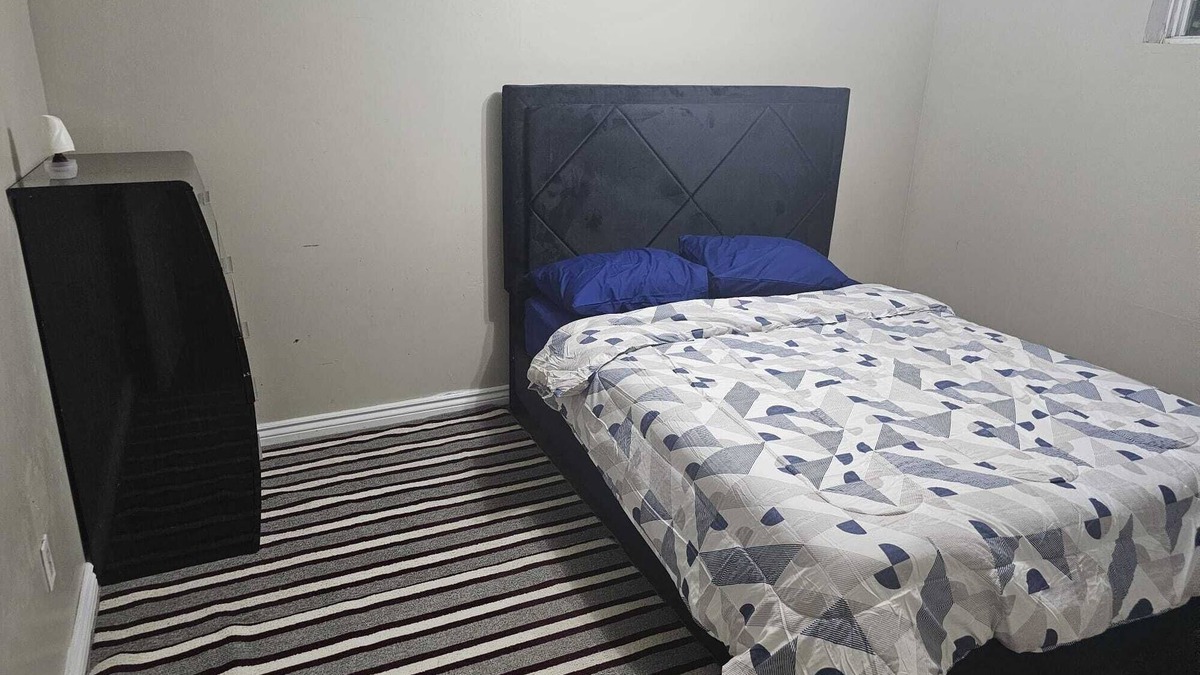 Brampton West Apartment | Enjoy your stay in this peaceful & cozy place.