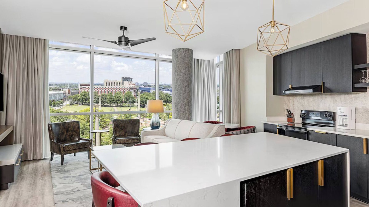 Fairlie-Poplar Historic District Hotel | Enjoy your stay in the heart of Downtown Atlanta