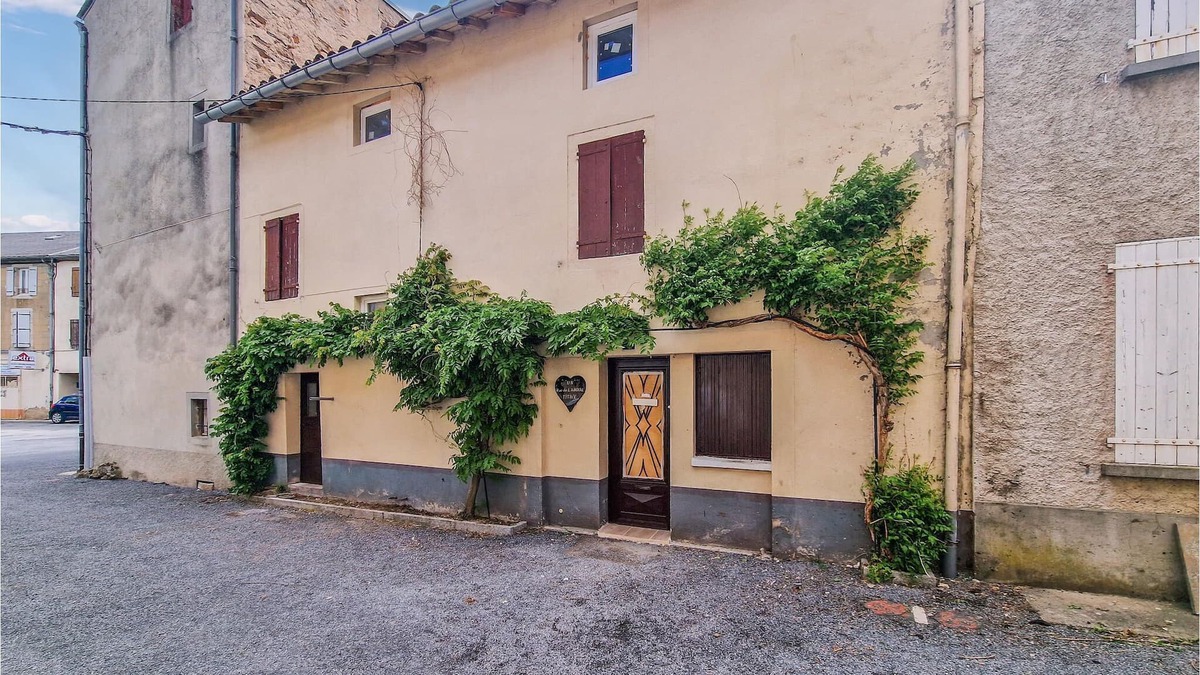 Brassac House | Enjoy your stay in this welcoming vacation home.