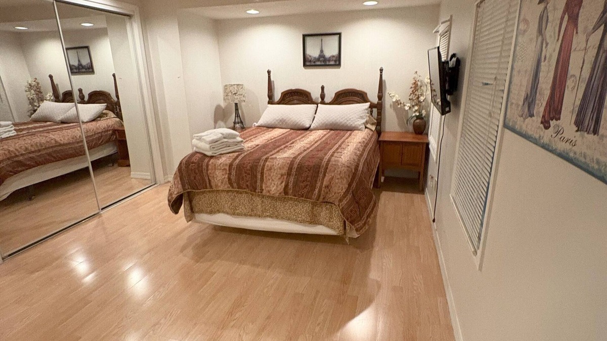 Lorain Apartment | Enjoyable 2-bedroom apartment with AC in Lorain