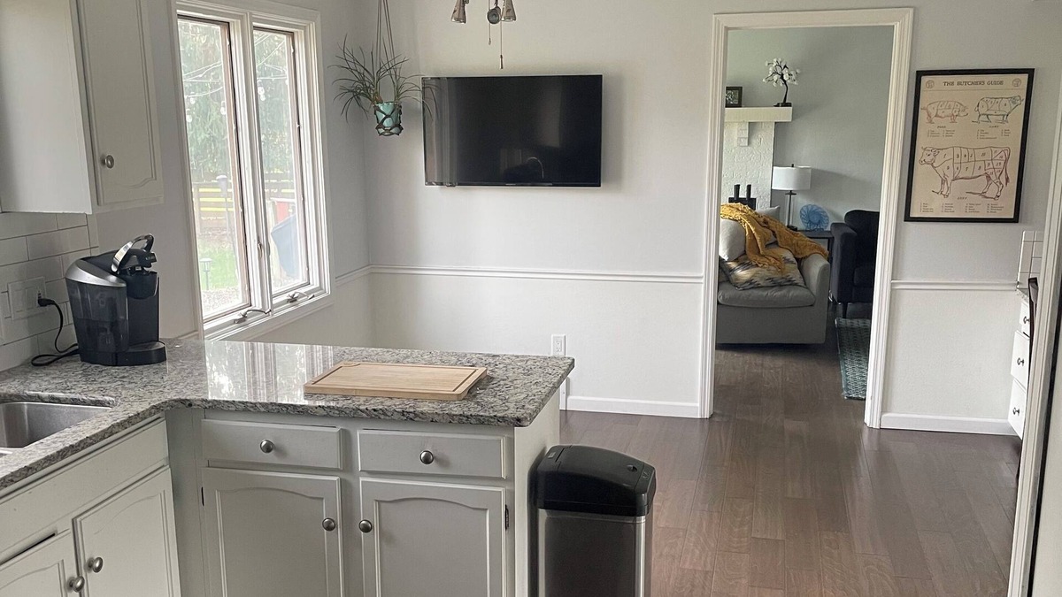 Sylvania House | Enormous clean house with many amenities and in a safe quiet neighborhood!