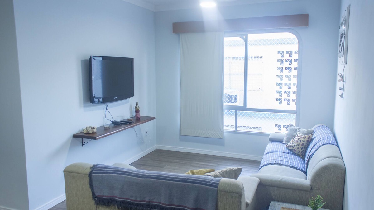 Jardim Vitoria Apartment | Enseada Guarujá - Fully refurbished apartment - Excellent location (2 blocks from the beach)
