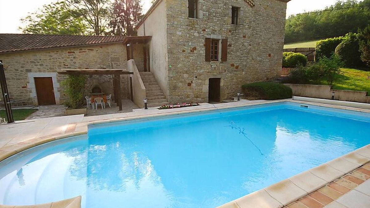 Grezels House | Ensemble de 3 maisons Lavit by Interhome