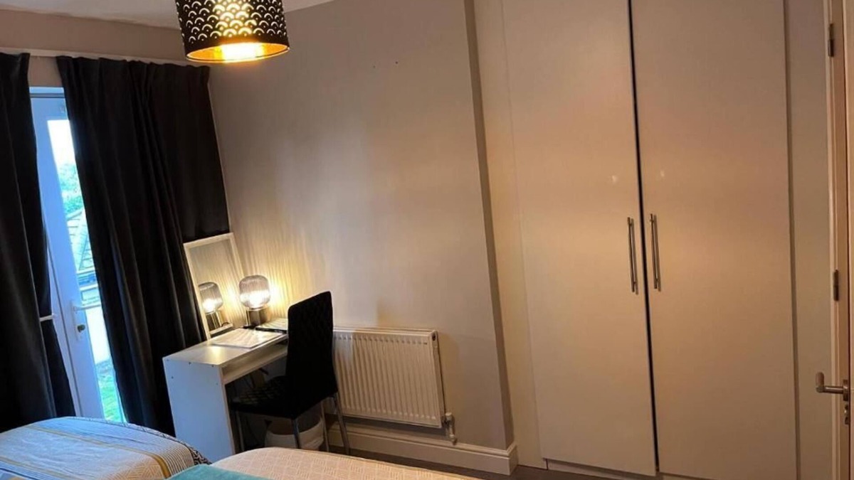 Finglas North Apartment | Ensuite Twin Room near Dublin Airport and City