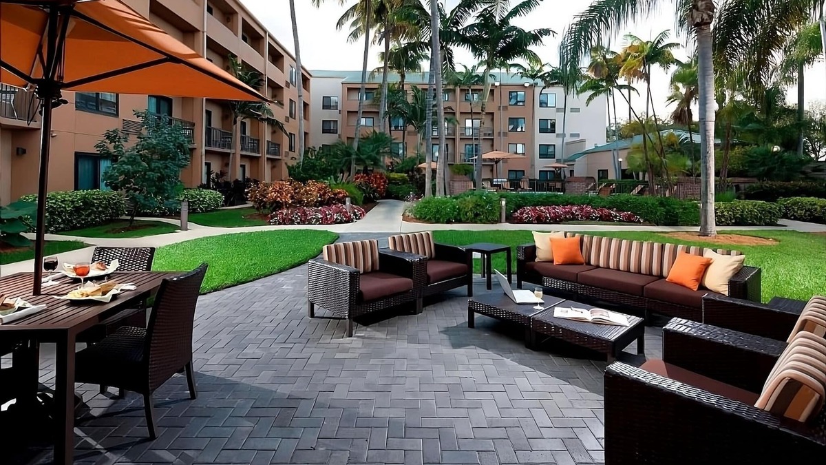 Miami Lakes Hotel | Ensuring a Very Comfortable & Memorable Stay! with Outdoor Pool, Pet-Friendly!