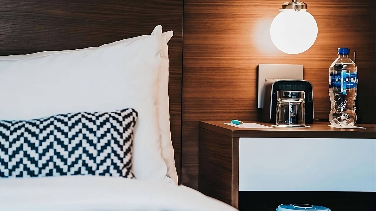 Downtown Minneapolis Hotel | Ensuring a Very Comfortable & Memorable Stay! 2 Modern Units, Pet-friendly!