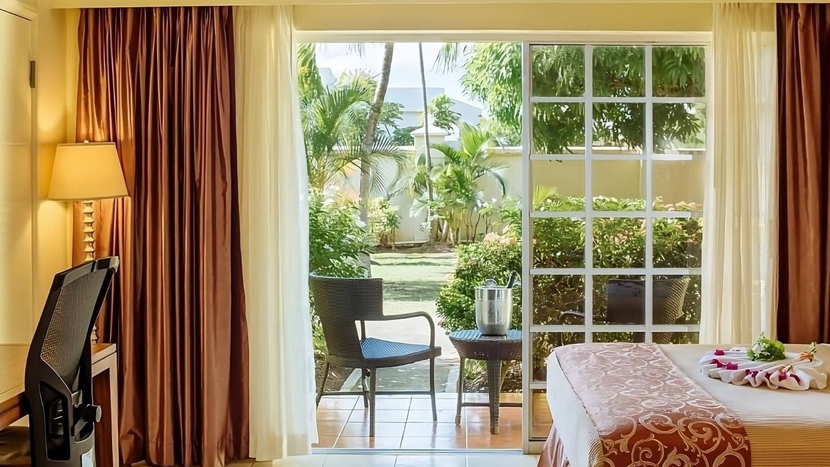 Rodney Bay Hotel | Ensuring a Very Comfortable & Memorable Stay! Free Parking, Outdoor Pool