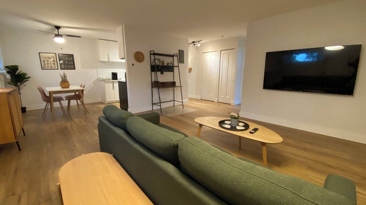 Waterloo Apartment | ENTIRE 1 BEDROOM APARTMENT by UW RESEARCH PARK