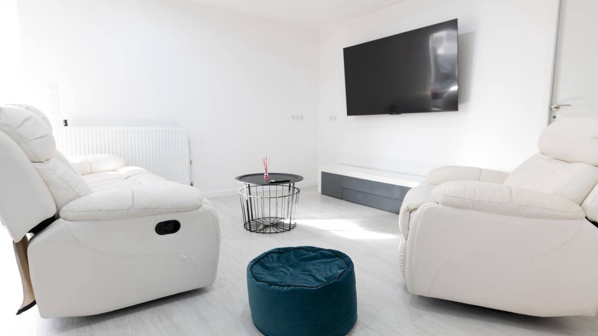 Vigneux-sur-Seine Apartment | Entire 2-bedroom apartment. At Zarius