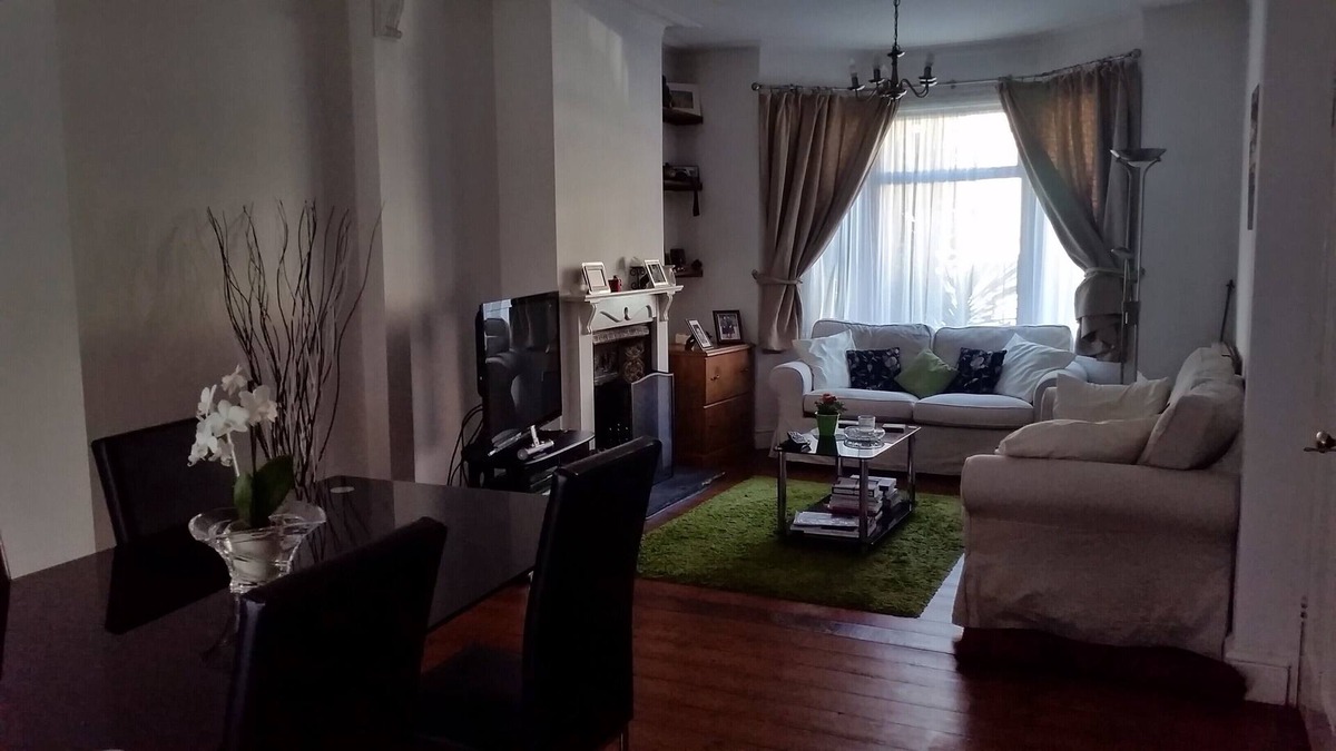 Plumstead House | Entire 2 Bedroom Victorian House to LET