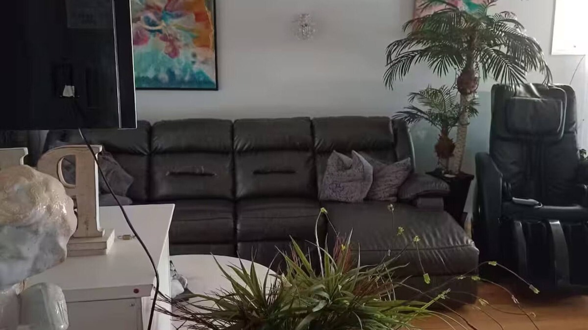 McKenzie Towne House | Entire 2 Floors in South Calgary